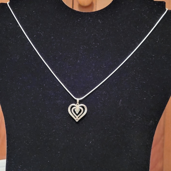 Silver Heart Pendant Necklace C - Picture 3 of 9